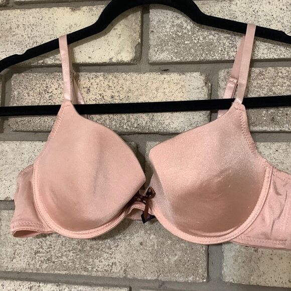 3for$20 bra has underwire 36C - Picture 1 of 5
